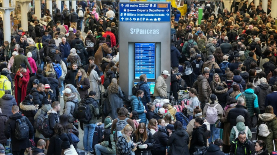 Eurotunnel-Betreiber: Bahnverkehr soll sich in der Nacht normalisieren