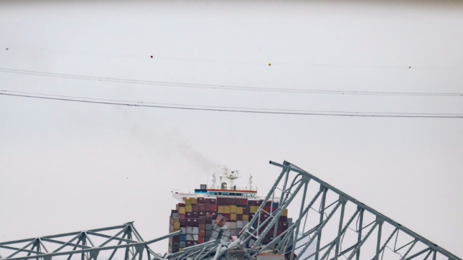 La r&eacute;ouverture du port de Baltimore prendra du temps apr&egrave;s l'effondrement du pont