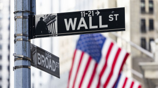 Wall Street apre in calo, Dj -0,08%, Nasdaq -0,61%