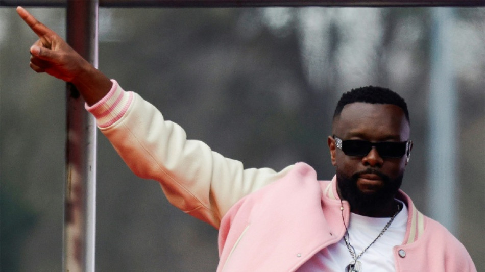 Gims rattrap&eacute; par la justice: la star en garde &agrave; vue dans une affaire financi&egrave;re