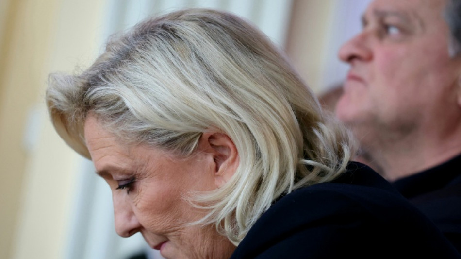 Marine Le Pen, de normalizar a la ultraderecha a luchar por su supervivencia pol&iacute;tica en Francia