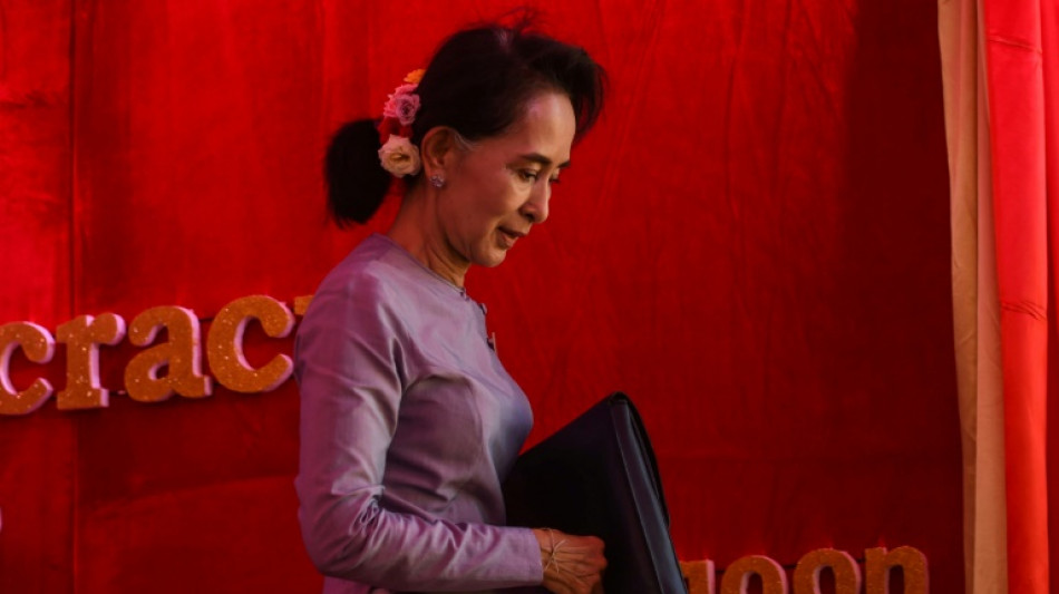 Birmanie: Suu Kyi condamn&eacute;e pour corruption &agrave; cinq ans de prison suppl&eacute;mentaires