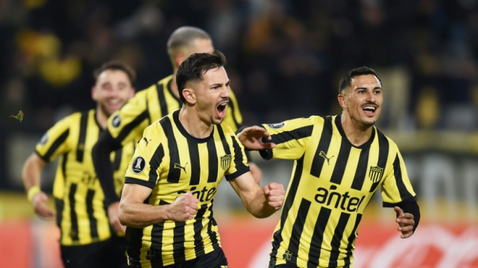Atlético-MG perde para Peñarol (2-0) no Grupo G da Libertadores