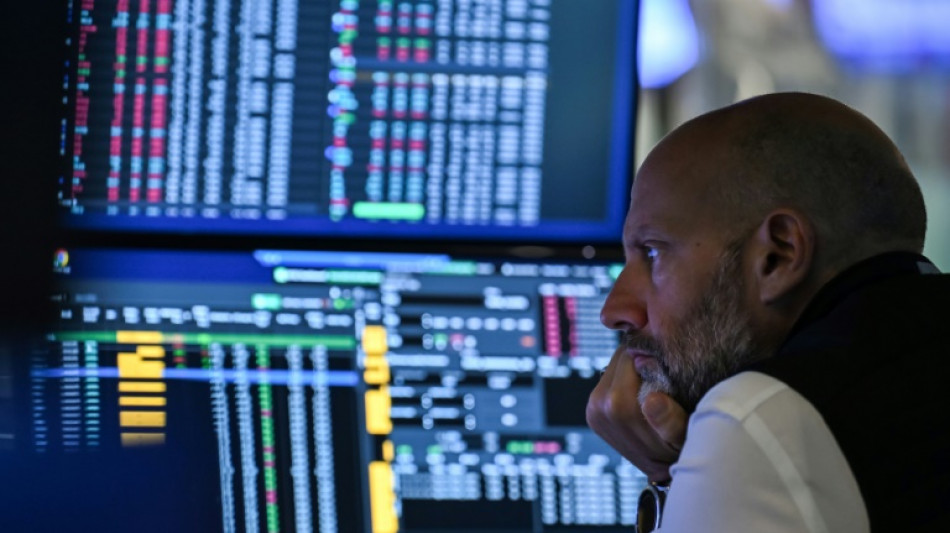 Wall Street ouvre sans direction claire, se concentre sur les résultats d'entreprises