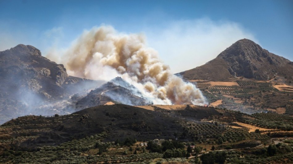 Neue Waldbr&auml;nde in Griechenland ausgebrochen - neues Feuer im Westen der T&uuml;rkei