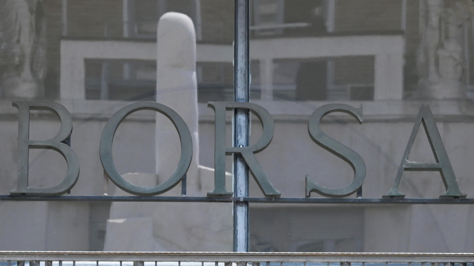 Borsa, Milano sale con Eni ed energia