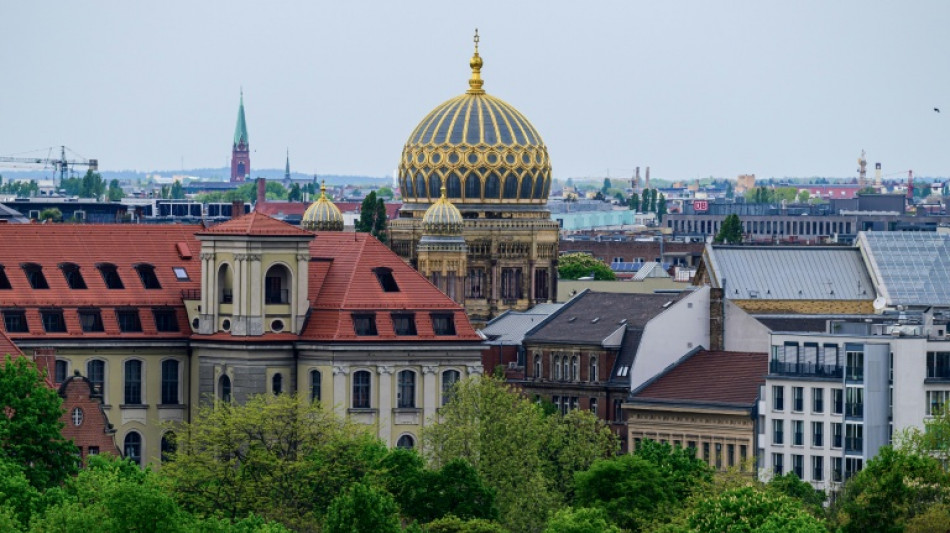Mann reißt Israel-Flagge an Berliner Synagoge ab - Staatsschutz ermittelt