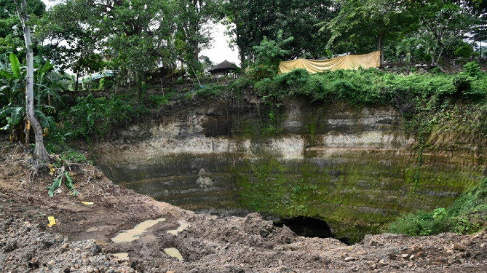 Philippines: bassin de plong&eacute;e ou tunnel d'&eacute;vasion? Sp&eacute;culations autour d&rsquo;une &eacute;norme fosse dans une prison