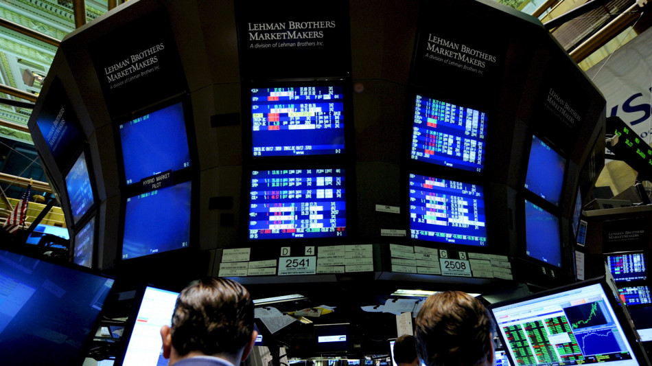Wall Street amplia le perdite con i titoli tecnologici, Nasdaq a -3,02%