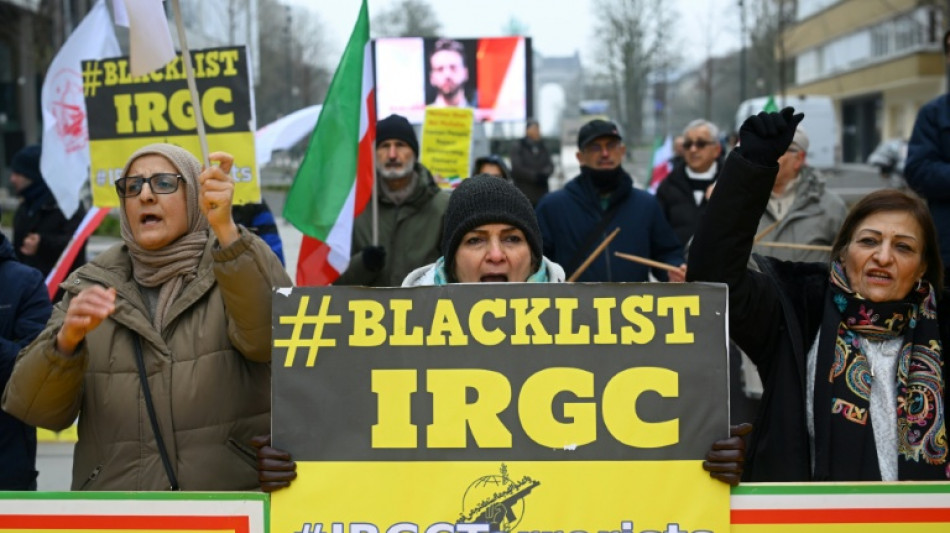 Ir&aacute;n intenta resistir ante la amenaza de EEUU y las sanciones de la UE