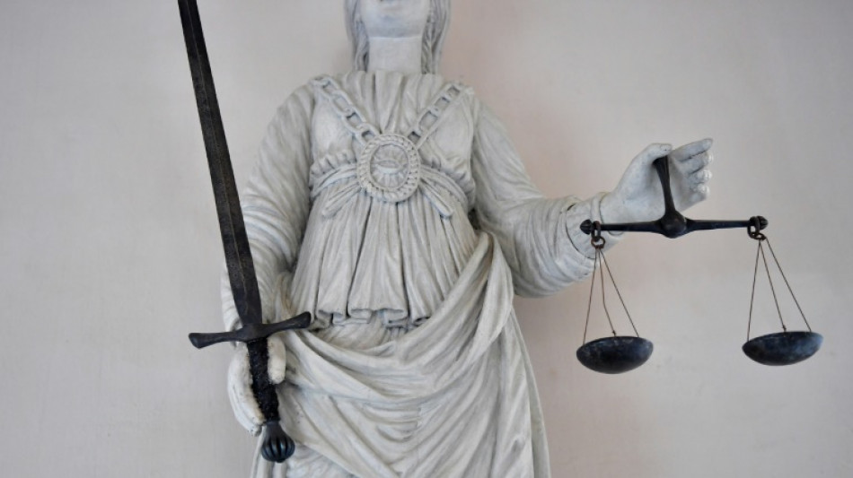 Nebenbuhler mit Schrotflinte erschossen: Lebenslange Haft für Mann in Erfurt