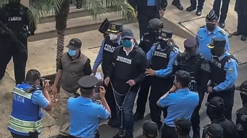 Expresidente Hern&aacute;ndez fue detenido tras pedido de extradici&oacute;n de EEUU