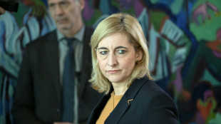 GKV-Kommission legt Empfehlungen vor - Einschnitte und h&ouml;here Besteuerung