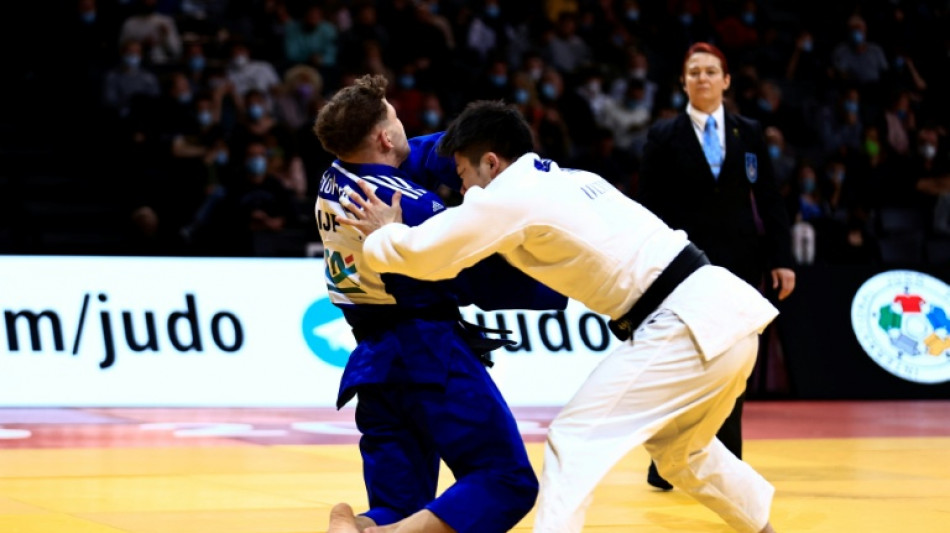 Judocas russos poder&atilde;o competir sob bandeira do pa&iacute;s e com o hino