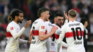 Stuttgart goleia Hamburgo (4-0) e entra no 'Top 3' da Bundesliga