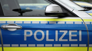 Zw&ouml;lfj&auml;hriger Radfahrer stirbt nach schwerem Verkehrsunfall in Nordrhein-Westfalen
