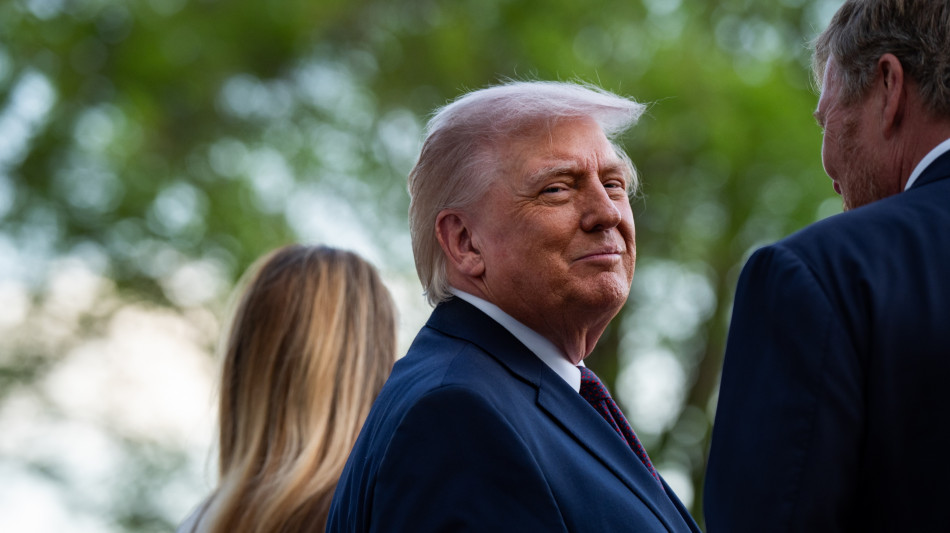 Trump: 'La guerra in Iran &egrave; quasi finita, la considero molto vicina alla fine'