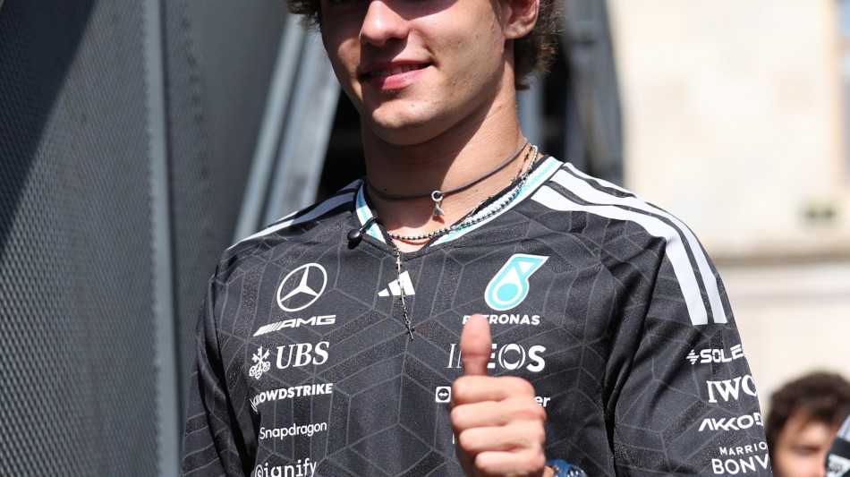 Mercedes, "lieve indisposizione per Antonelli, niente media day" in Messico