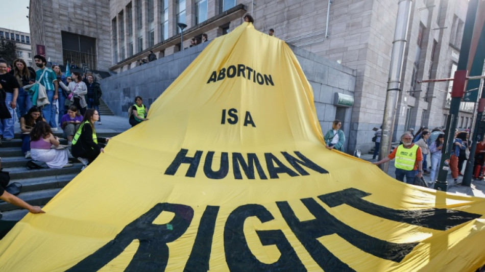 Bruxelles r&eacute;pond jeudi &agrave; une p&eacute;tition pour rendre l'avortement accessible &agrave; toutes