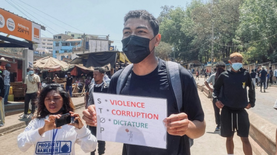 Madagascar: forces de l'ordre face aux manifestants, qui demandent le départ du président