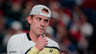 Ko inatteso per Alcaraz a Shanghai, vince Bergs in due set
