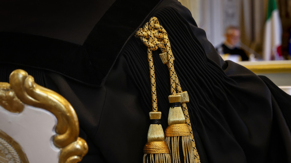 Avvocato Stato, il limite del terzo mandato è da rispettare