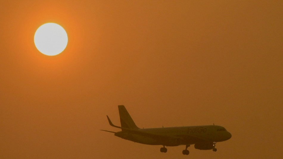 Flugbenzin in Indien stark verteuert - Dieselpreis in Kambodscha verdoppelt