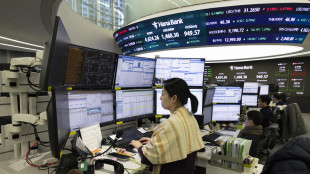 Borsa: l'Asia chiude in calo, lente su Davos e tensioni Usa-Ue