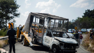 Civiles armados bloquean v&iacute;as en el oeste de M&eacute;xico por un operativo contra un capo