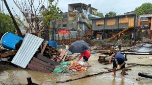Mexique : l'ouragan Erick s'affaiblit en s'enfonçant dans les terres