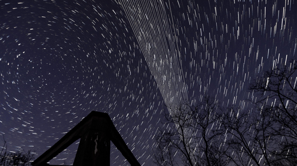 Media, 'Teheran ha usato jammer militari per oscurare internet'