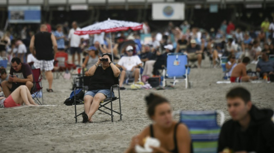 Jusqu'&agrave; 400.000 spectateurs attendus en Floride pour le d&eacute;collage vers la Lune