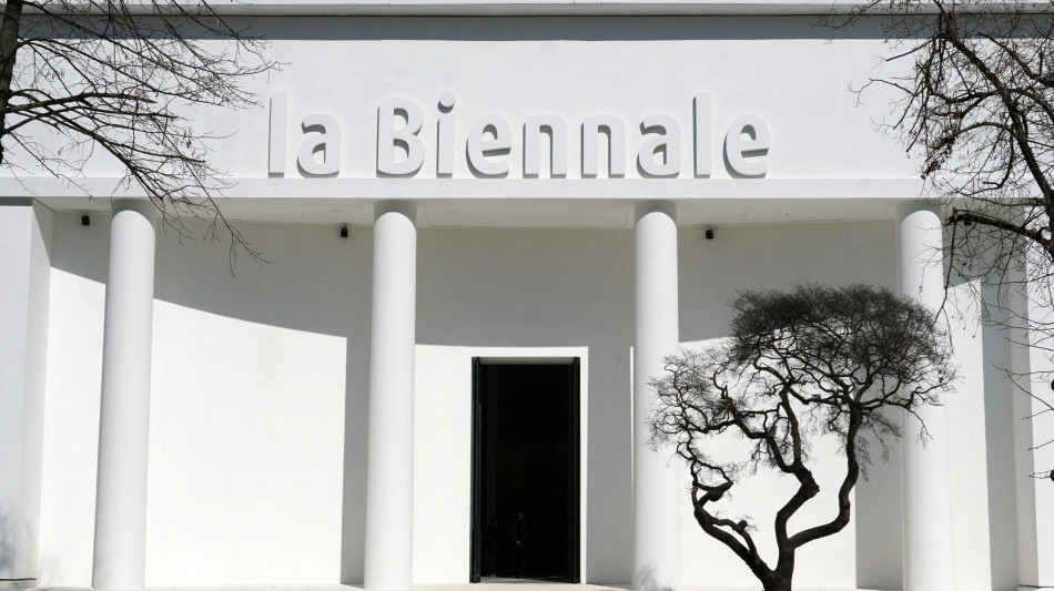 Biennale Arte, nascono i Leoni dei visitatori, anche Russia e Israele per i premi