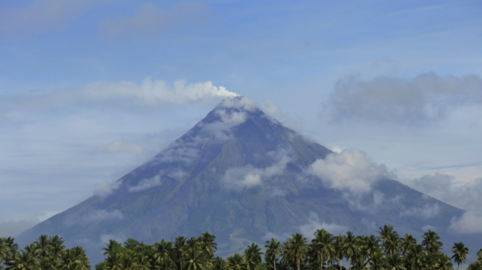 Philippines: des secours &agrave; l'assaut d'un volcan pour atteindre le site d'un crash 