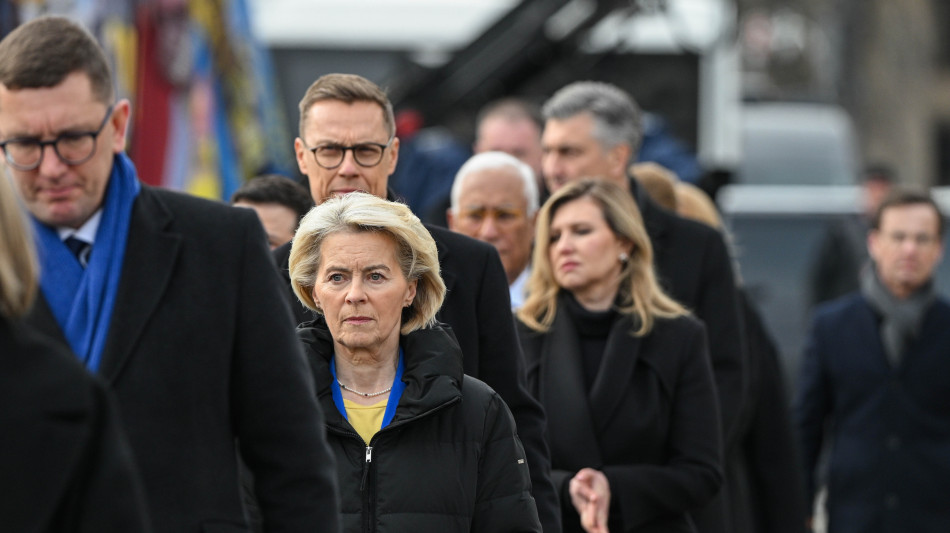 Von der Leyen, 'non possiamo fissare una data per l'ingresso di Kiev'