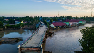 Inunda&ccedil;&otilde;es devastadoras deixam mais de mil mortos na &Aacute;sia