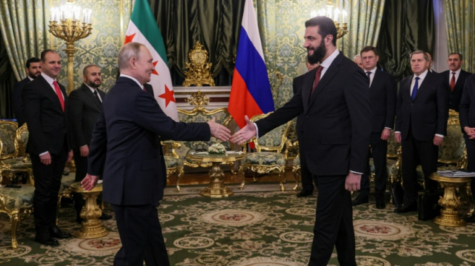 El presidente sirio y Putin intercambian elogios en una reuni&oacute;n sobre las bases militares rusas