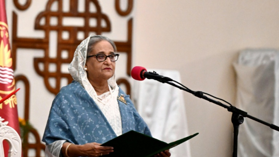 Ex-primeira-ministra de Bangladesh condenada à morte por repressão dos distúrbios de 2024
