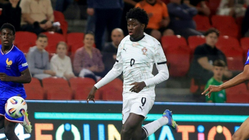 Portugal vence França (3-0) e é campeão europeu Sub-17 