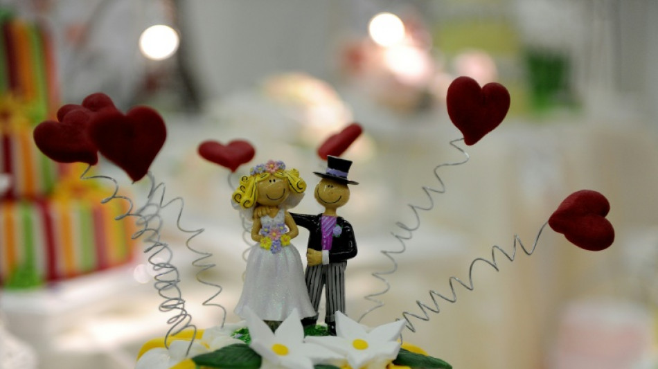 Zahl der Eheschlie&szlig;ungen auf niedrigstem Stand seit 1950