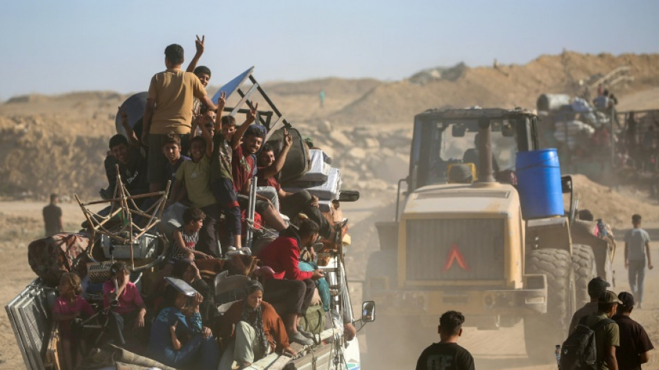 Palestinos retornam &agrave; devastada Cidade de Gaza