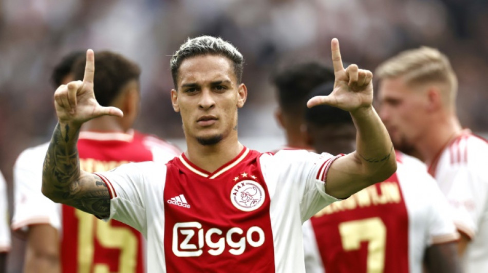 El Manchester United ficha al brasile&ntilde;o Antony por 100 millones de euros