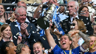 Abuse of retired Bright 'too much', says Chelsea's Bompastor