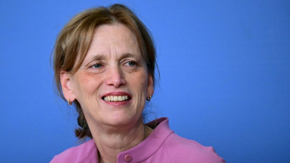 Altersgrenze f&uuml;r Soziale Medien: Prien k&uuml;ndigt Vorschlag bis Jahresmitte an