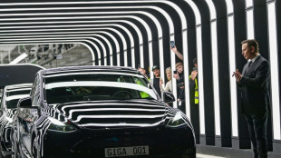 Twitter : Elon Musk assure ses arri&egrave;res en vendant pour pr&egrave;s de 7 milliards de dollars d'actions Tesla  