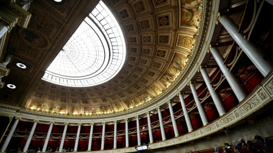 Matignon juge "impossible" l'adoption du budget par un vote et annonce des "propositions" pour &eacute;viter la censure