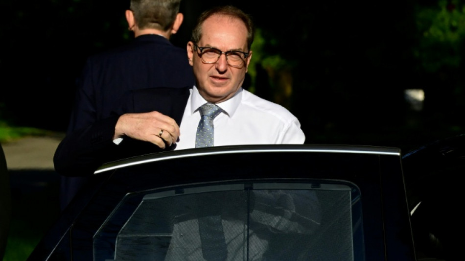 Dobrindt will rechtliche Grundlagen f&uuml;r Drohnenabwehr schaffen - Gesetze geplant