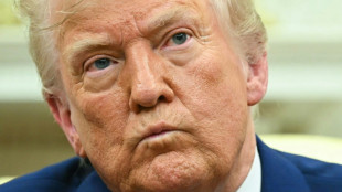 Trump assina decreto que eleva tarifas sobre aço e alumínio para 50%