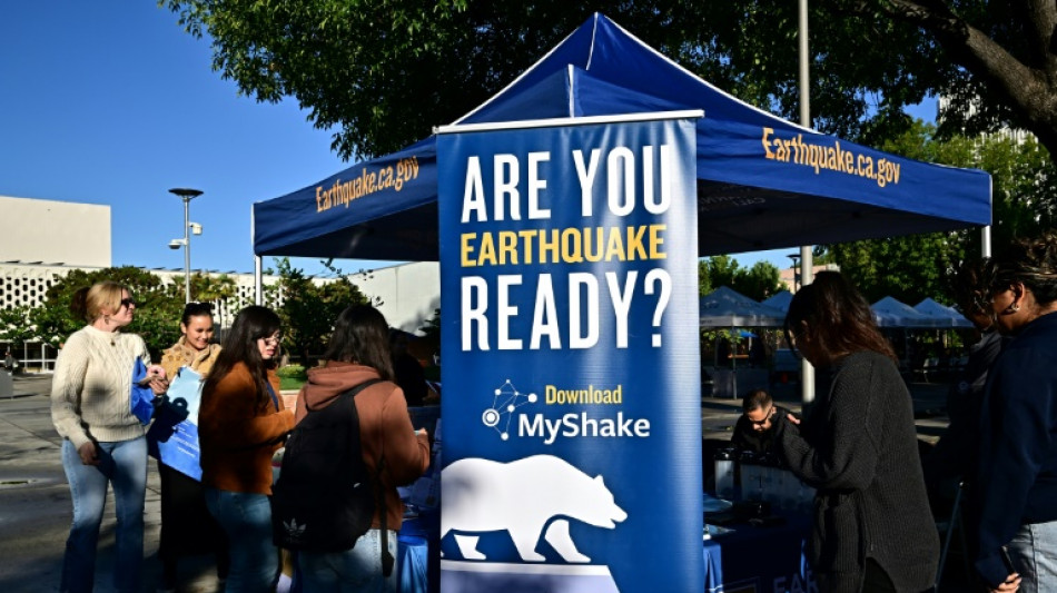Simulador ajuda californianos a se prepararem para terremoto devastador

