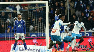 Foot: Marseille renverse Strasbourg in extremis et prend la t&ecirc;te de la Ligue 1
